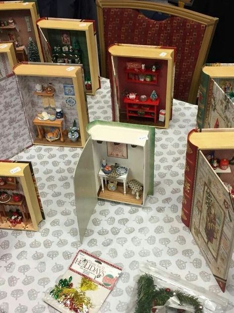 Book Dioramas, Tiny Objects, Room Box Miniatures, Matchbox Crafts, Book Pendant, Book Boxes, Room Boxes, Doll House Crafts, Shadow Box Art