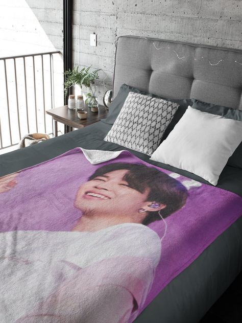 Bts Tickets, Jimin Photo, Army Baby, Customized Blanket, Bts Clothing, Decorative Throws Blanket, Bts Aesthetic Wallpaper For Phone, Jimin Wallpaper, Cheng Xiao