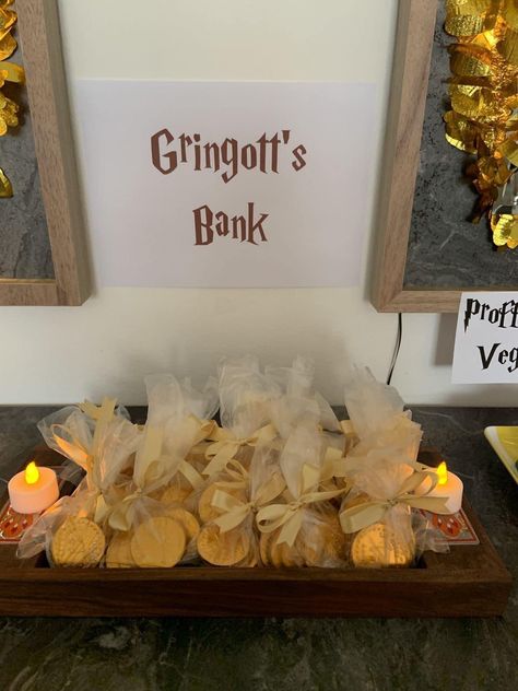 Harry Potter Movie Night Decorations, Harry Potter Birthday Treats, Harry Potter Second Birthday, Harry Potter Chosen One Birthday, First Birthday Harry Potter Theme, First Birthday Harry Potter, Harry Potter Kids Birthday, Harry Potter 30th Birthday Party, Harry Potter Graduation Party