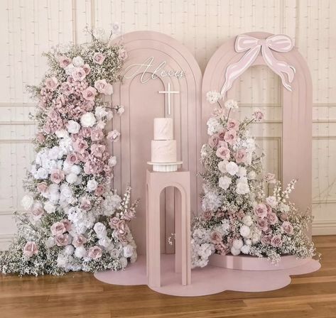 Pink Baptism Decorations, Baptism Backdrop Girl, Christening Themes Girl, Christening Decorations Girl, 1st Communion Party Ideas, Baby Dedication Party, Baby Shower Backdrops, Baby Shower Cake Ideas, Bridal Shop Ideas