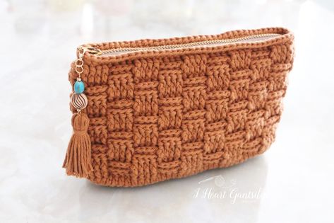 Basketweave Stitch Pouch Free Crochet Pattern Crocheted Pouch Free Pattern, Crochet Coin Purse Free Pattern Zipper Pouch Tutorial, Crochet Clutch Purse Pattern Free, Clutch Crochet Pattern Free, Crochet Clutch Bag Free Pattern, Crochet Pouches Free Pattern, Wallet Crochet Pattern Free, Crochet Wristlet Pattern Free, Pouch Crochet Pattern Free