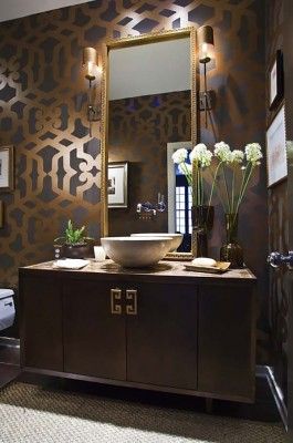 Trellis Wall Stencil, Bathroom Dark, Wc Decoration, Glam Bathroom, Wallpaper Gold, Gray Walls, Bad Inspiration, Mirror On The Wall, Gorgeous Bathroom