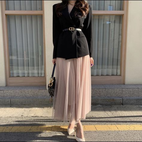 Formal Tulle Skirt Outfit, Blazer And Skirt Outfits Hijab, Long Skirt Blazer Outfit, Blazer And Long Skirt Outfits, Long Skirt With Blazer, Corporate Attire Women Skirt, Blazer Long Skirt, Formal Outfits For Women Parties, Outfit Korean Style