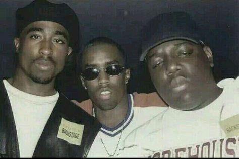 Tupac Shakur, Puffy and The Notorious BIG Old School Rappers, 2pac And Biggie, 2pac Videos, Tupac And Biggie, Tupac Makaveli, Suge Knight, 90's Hip Hop, 90s Rappers, Hip Hop Classics