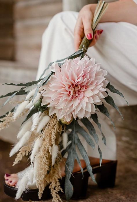 30 Wonderful Dahlias Wedding Bouquets | Wedding Forward Dahlia Wedding Decoration, Dalia Bouquet Wedding Fall, Dalia Flower Wedding Bridal Bouquets, Dalia Wedding Boquet, Dahlia Centerpiece, Dahlia Wedding Bouquets, Renewal Vows, Bohemian Wedding Bouquet, Lilac Wedding Bouquet