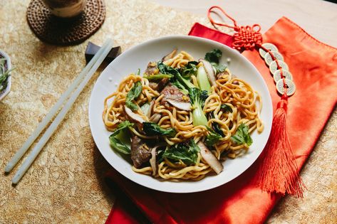 Quick Fried Rice, Longevity Noodles, Lo Mein Noodles, Lo Mein Recipes, Festive Appetizers, Mushroom Dish, New Year's Food, Spicy Pork, July Birthday