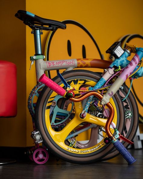 @bromcliq • Instagram photos and videos Brompton Bicycle, Rainbow Candy, August 31, Folding Bike, Tricycle, Cool Bikes, Cycling, Bicycle, Bike