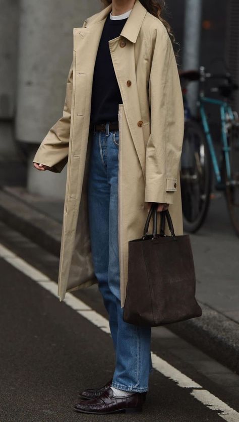 Fashion2024 Trends, Summer2024 Outfits, Brown Loafers Outfit Women, Trench Coat Outfit, Mode Casual, Sweater White, Coat Outfits, Autumn Outfit, 가을 패션