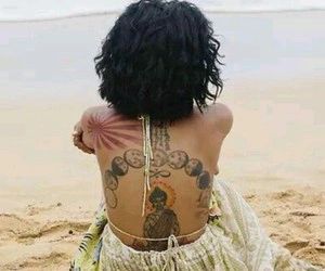 tattooed beauty Kundalini Awakening Symptoms, Tattoos Black And White, Kundalini Awakening, Flower Motifs, Jhene Aiko, Best Friend Tattoos, Friend Tattoos, Tattoo Trends, Moon Phases