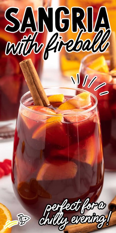 Fireball Sangria, Fireball Whiskey Recipes, Spicy Sangria, Autumn Beverages, Fireball Recipes, Fireball Drinks, Apple Cider Sangria Recipe, Fall Sangria Recipes, Apple Sangria