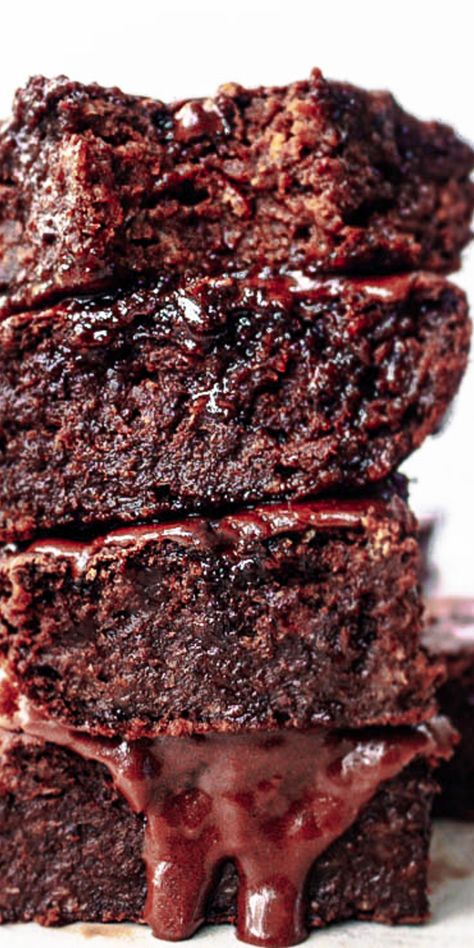 Vegan Beetroot Brownies, Beetroot Brownies Recipe, Beetroot Brownies, Sweet Patato, Beet Brownies, Fudge Topping, Vegan Brownies Recipe, Chocolate Decadence, Healthy Dessert Options