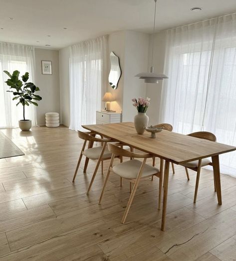 Beautiful House Designs, Dining Room Corner, Simplified Living, Neutral Dining Room, Scandinavian Dining Room, Contemporary Living Room Design, Storage Furniture Living Room, Minimalist Dining Room, Dinning Room Design