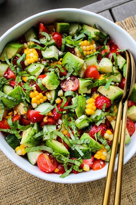 Walder Wellness, Sommer Mad, Strawberry Salsa, Ambrosia Salad, Salad Recipes For Dinner, Summer Salad Recipes, Fruit Salad Recipes, Summer Salad, Corn Salads