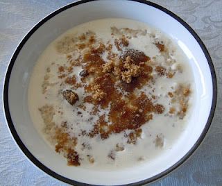 Crock-Pot Scottish Porridge! Irish Oatmeal Recipes, Scottish Porridge, Scottish Oatmeal, Irish Oatmeal, Crockpot Oatmeal, Quick Breakfasts, Culinary Cooking, Gluten Free Breakfasts, Oatmeal Recipes