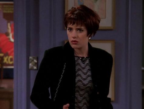 FRIENDS 1997 (S4 E8) Kathy (co-star Paget Brewster). Kathy From Friends, Paget Brewster Friends, Paget Brewster 90s, Kathy Friends, Paget Brewster, Characters Inspiration, Matt Leblanc, David Schwimmer, Crimal Minds