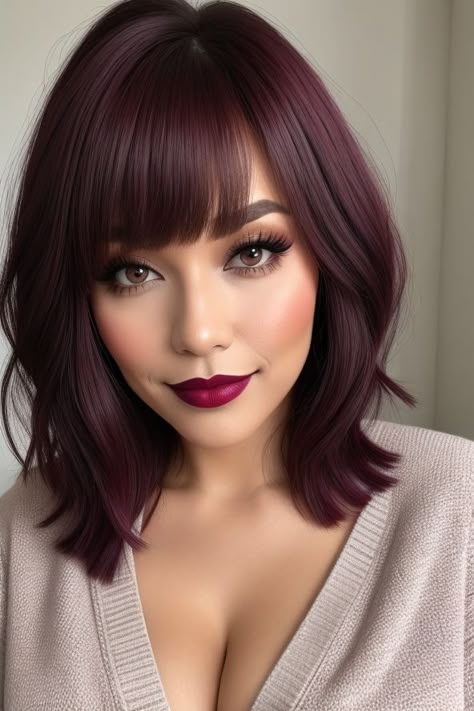 Pelo Color Borgoña, Trendy Bob, Dark Purple Hair, Wine Hair, Hair Color Options, Gorgeous Hair Color, Spring Hair Color, Beautiful Hair Color, Burgundy Hair