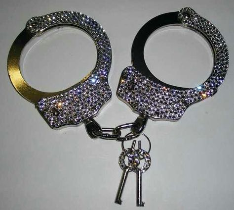 Handcuff necklace