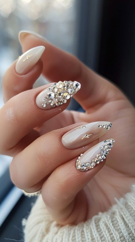 Diamond Nail Designs, Elegant Touch Nails, Glamorous Nails, Soft Nails, Bride Nails, Glam Nails, Diamond Nails, Sparkle And Shine, Crystal Nails