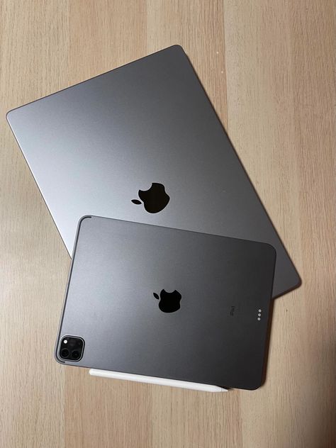 Macbook Air M1 Space Grey Aesthetic, Macbook Air Space Grey Aesthetic, Ipad And Macbook Aesthetic, Macbook Air M1 Space Grey, Ipad Pro Space Grey, Ipad Air Space Grey, Macbook Space Grey, Ipad Space Grey, Macbook Pro Aesthetic