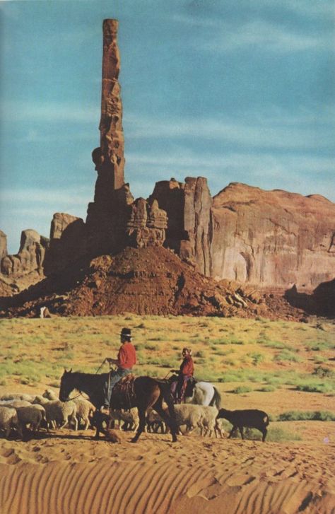 Navajo Nation, Land Of Enchantment, Native American History, Rock Formations, National Geographic Photos, American West, Native Art, In The Desert, American Heritage