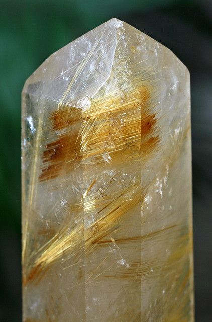 Golden Rutiles Quartz Rock Hunting, Awesome Nature, Crystal Cave, Golden Rutilated Quartz, Crystal Formations, Pretty Rocks, Love Rocks, Minerals And Gemstones, Rock Hounding