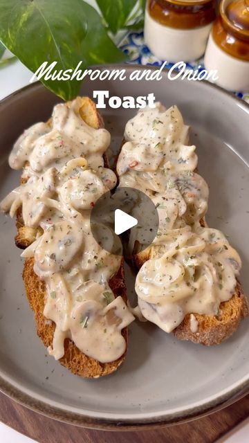 Oats Flour, Mushroom Sandwich, Mushroom Toast, Caramelised Onion, Mushroom And Onions, Creamy Mushrooms, Chilli Flakes, Chopped Garlic, Over It