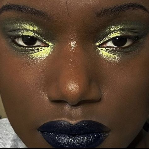 MUSE INSPO Edit On Instagram, Metallic Makeup, Ethereal Makeup, Green Makeup, Unique Makeup, Creative Makeup Looks, Makeup Obsession, Looks Black, Editorial Makeup