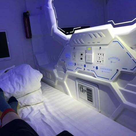 Bed Y2k, Cybercore Room, Y2k Space, Futuristic Room, Cyberpunk Room, Cybercore Aesthetic, Spaceship Interior, Frutiger Aero, Futuristic Interior