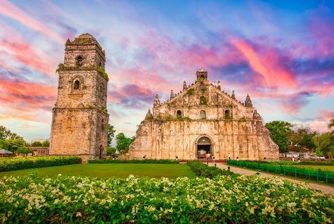 Package Deal to Ilocos Norte with Accommodation, Tours & ... Bantayan Island Cebu, Filipino History, Boracay Hotels, Philippines Vacation, Philippines Beaches, Ilocos Norte, St John The Baptist, Tropical Holiday, Vigan