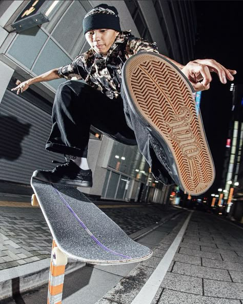 Dynamic Skateboard Pose, Holding Skateboard Pose Reference, Fisheye Skateboarding, Skateboard Perspective, Someone Skateboarding, Skateboarder Photography, Skateboarder Aesthetic, Skater Pose, Skate Pose