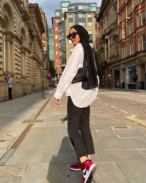 @spicethestyle on Instagram: “instagram vs reality . . . .…” High Cut Converse Outfit, Modest Muslim Fashion, Nike Red Sneakers, Cute Hijabi Outfits, Instagram Vs Reality, Jordan 1 Outfit Women, Idea Photo, Hijab Style Casual, Modest Fits