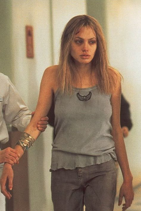 Angelina Jolie Blonde, Angelina Jolie 90s, Girl Interrupted, Just Girly Things, Angelina Jolie, Short Film, Serie Tv, Lany, Pretty People