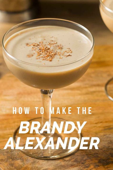 This simple Brandy Alexander recipe with creme de cacao and cream is one of those perfect dessert cocktails and super easy to make. Creme De Cocoa Drink Recipes, Crème De Cacao Drinks, Creme De Cacao Liqueur Recipes, Brandy Alexander Recipe, Christmas Appies, Brandy Alexander Cocktail, Autumn Beverages, Brandy Recipe, Dessert Cocktails