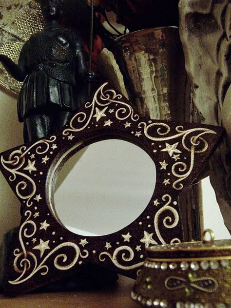 carved star mirror.... Eclectic Whimsigoth, Whimsigothic Pattern, Whimsical Mirror, Celestial Diy, Mirror Design Ideas, Whimsigothic Mirror, Whimsigoth Mirror, Star Room Decor, Whimsigoth Diy