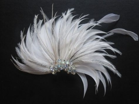 swwwwooonnnn.. so pretty.  Needs a golden accent in there somewhere though. Diy Fascinator, Bride Hair Clips, Feather Flowers, Hair Brooch, Headpiece Diy, Bead Hair Accessories, Bead Crafts Diy, Diy Bead Embroidery, Flower Fascinator