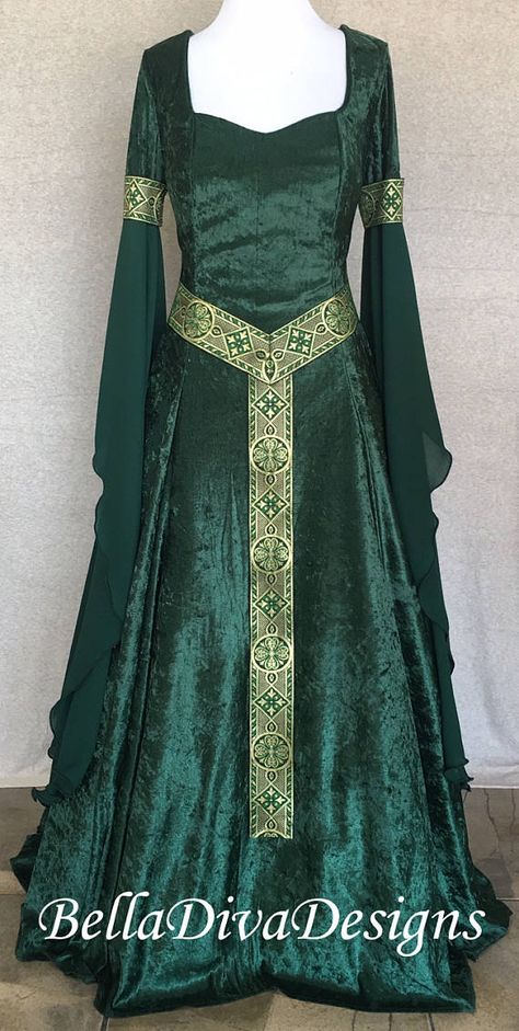 Custom, Hand Made to Order. 'Daniella' Medieval Dress, Fantasy Dress, Renaissance Dress, Wedding Dress Elvish Princess, Medieval Dress Diy, Medieval Dress Peasant, Medieval Dress Princess, Medieval Dress Pattern, Gaun Abad Pertengahan, Medieval Gown, Medieval Dresses, Medieval Clothes