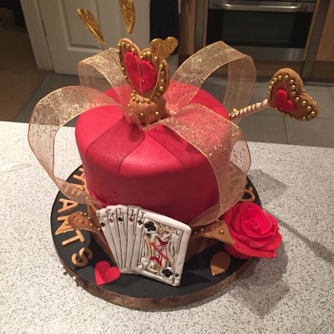 Queen Of Hearts Quince, Queen Of Hearts Valentines, Queen Of Hearts Cake, Hearts Cake, Valentines Cake, Alice In Wonderland Cakes, Football Birthday Party, Hearts Valentines, Valentine Cake