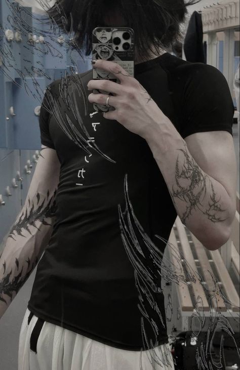 Gothic Men Tattoo, Buff Goth Men, Layered Fluffy Hair, Dark Man Aesthetic, Male Goth Outfits, Dark Men Aesthetic, Edgy Guys, Emo Pose, Jasper Aesthetic