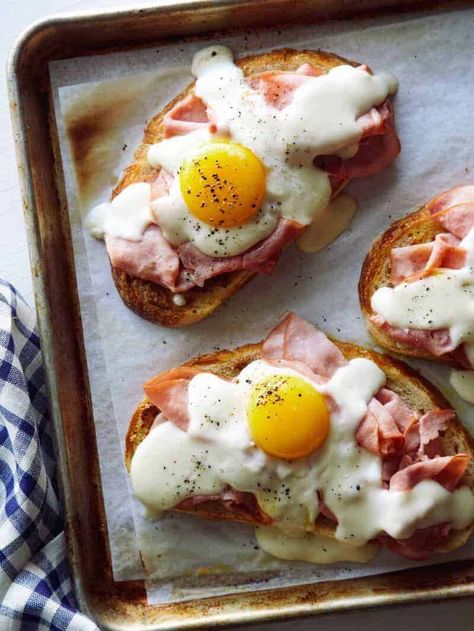 Croque Madame Recipe, Spoon Fork Bacon, Leftover Ham Recipes, Bean Burgers, Sandwich Bar, Fresh Meals, Croque Madame, Indulgent Food, Ham Recipes