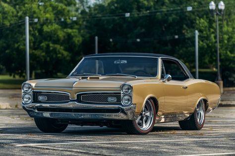 1967 Pontiac GTO built by Roadster Shop with a 750 hp Mercury Racing SB4 V8 67 Pontiac Gto, 1967 Gto, 67 Gto, Classic Cars Usa, Gto Car, 1967 Pontiac Gto, Roadster Shop, Crate Motors, Pontiac Cars