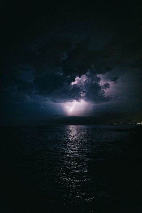 Thunder Strike, Rain And Thunderstorms, Rain And Thunder, Night Scenery, Urban Fantasy, Beach Sunset, Water, Nature