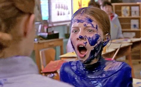 Harriet the Spy 20th anniversary: Blue paint scene gets an oral history | EW.com Harriet The Spy, Gang Up, Michelle Trachtenberg, Oral History, Young Actors, Types Of Painting, New York Street, The Hard Way, Old Movies