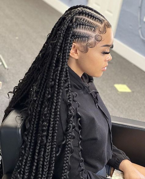 Afro Latina Braids, Fulani Braids Jumbo, Braids With Kanekalon Hair, Spanish Braids Hairstyles, Faux Locs With Kanekalon, Big Fulani Braids, Beyonce Fulani Braids, Big Cornrows Hairstyles, Weave Ponytail Hairstyles