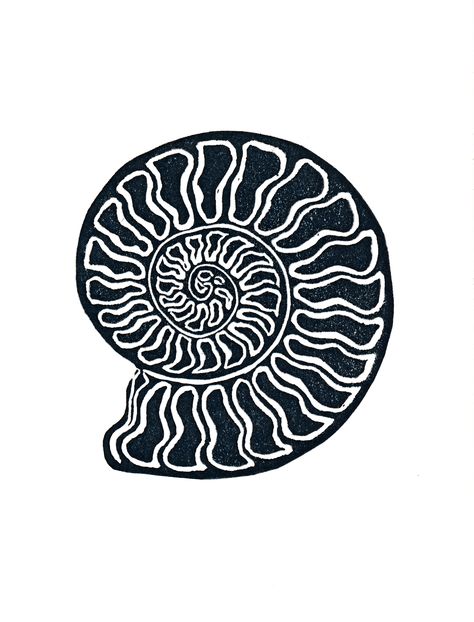 Seahorse Lino Print, Nautalis Shell Tattoo, Sun Lino Print, Lino Print Tattoo, Lino Print Ideas, Abstract Tattoo Ideas, Lino Block, Handpoke Tattoo, Lino Art