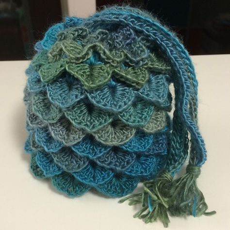 Crochet Shell Stitch, Crochet Dragon, Dragon Egg, Crochet Purse Patterns, Crochet Bags Purses, Dice Bag, Crochet Purses, Crochet Handbags, Crochet For Kids