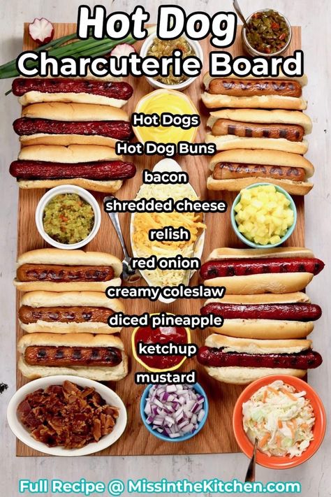 Hot Dog Board, Game Night Food, Hot Dog Party, Party Food Bars, Bbq Party Food, Navy Party, Weekend Food, Hot Dog Bar, Board Party