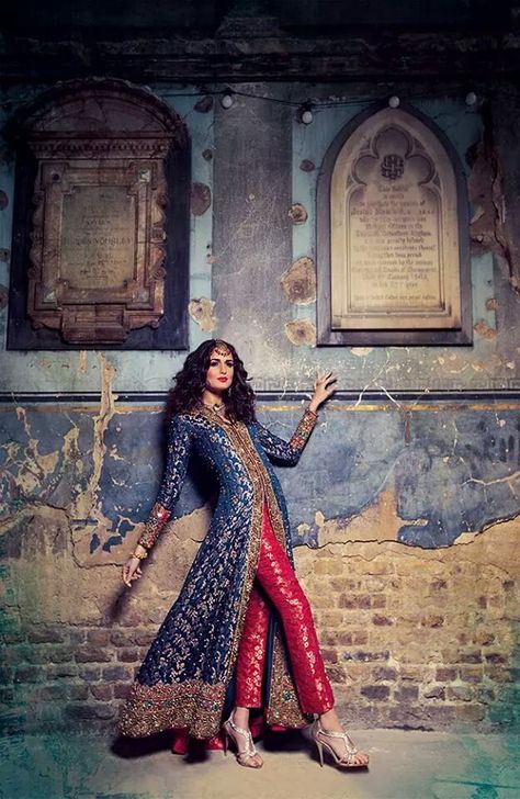 Indian Fashion Scrapbook : Photo Pakistani Couture, Desi Clothes, Indian Couture, Indian Inspired, Indian Suits, Indian Attire, Asian Outfits, Pakistani Bridal, Indian Wedding Dress