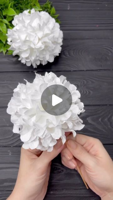 Toilet Paper Crafts, Paper Craft Tutorials, Paper Flower Crafts, Paper Roll Crafts, Handmade Flowers Paper, Paper Flowers Craft, Diy Crafts Paper Flowers, Tissue Paper Flowers, Kraf Diy