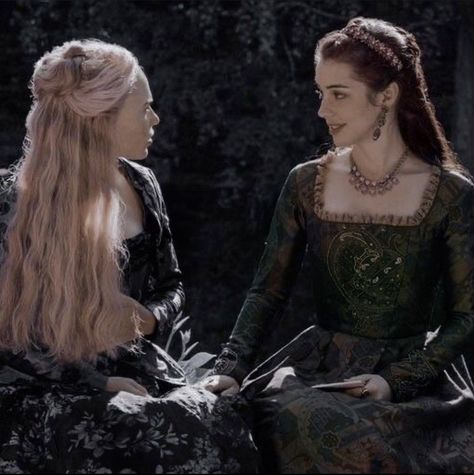 Princess X Princess Aesthetic, Fantasy Sisters Aesthetic, Brunette Princess Aesthetic, Lady In Waiting Aesthetic, Fantasy Sisters, Greer Reign, Dark Princess Aesthetic, Two Princesses, Rhaena Targaryen