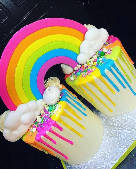 Cake Blog, Double Rainbow, Little Cakes, Rainbow Cake, Color Crush, Bright Colours, Bright Colors, Cake Decorating, Multi Color